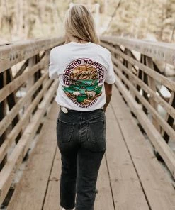 Hope Outfitters WOMEN'S Enchanted NW Tee