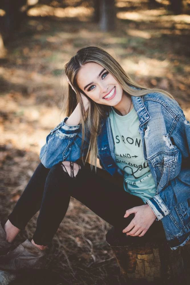 Hope Outfitters WOMEN'S Be Strong & Courageous Tee 5 Hope Outfitters WOMEN'S Be Strong & Courageous Tee