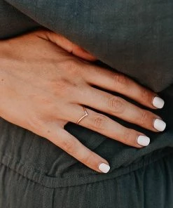 Hope Outfitters WOMEN'S Handmade Peak Ring