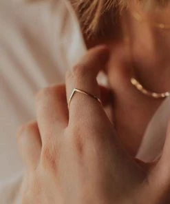 Hope Outfitters WOMEN'S Handmade Peak Ring